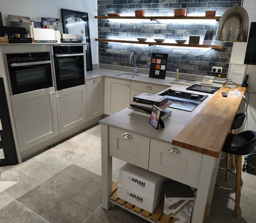 Shaker kitchen prentice - by,